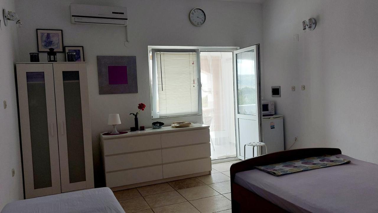 סטאריגרד-פקלניצה Arts Room Jasmina With Sea View Bikers And Pets Are Welcome מראה חיצוני תמונה